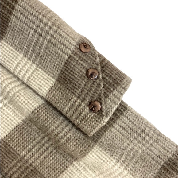 Womens' Vintage 1980's Albert Nipon Classic Brushed Woolen Coat made in the USA - Picture 3 of 9